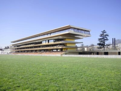 Tribune l'hippodrome de ParisLongchamp