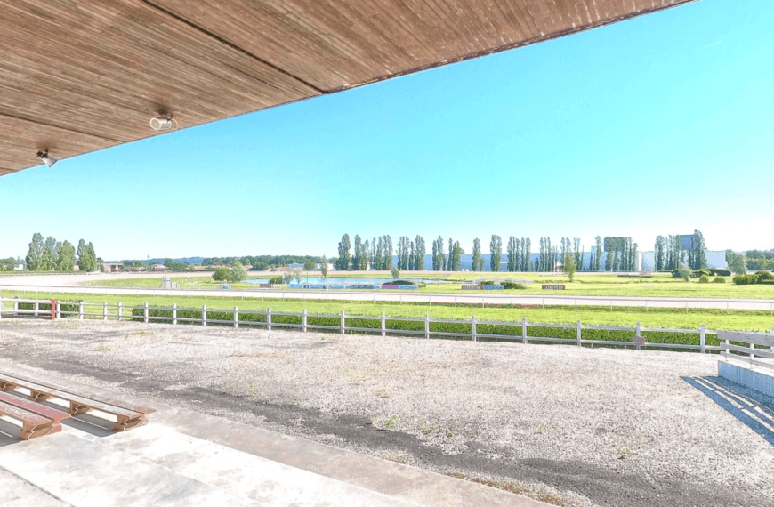 Hippodrome d'Agen-Le Passage