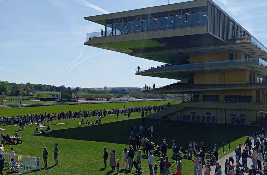 L'hippodrome de ParisLongchamp - Crédits : Raymond Delatre