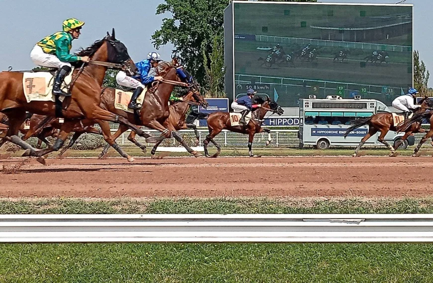 Une course sur l'hippodrome d'Enghien - Crédits : Raymond Delatre
